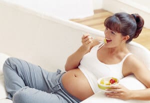 manfaat madu untuk ibu hamil source mompregnancyhealth blogspot com