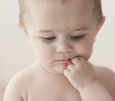 Bayi Rewel Saat Tumbuh Gigi