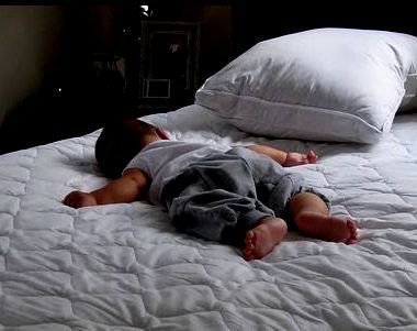 bantal tidur bayi yang bagus