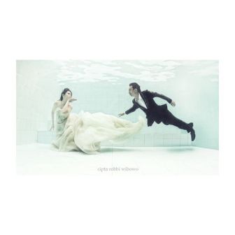 prewedding underwater jakarta 3 | HamilPlus.Com 2023