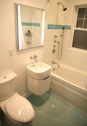 kamar mandi minimalis ukuran 2x1,5
