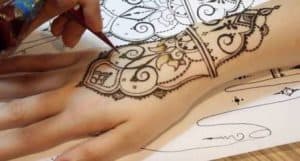 cara memakai henna cara membuat henna yang benar